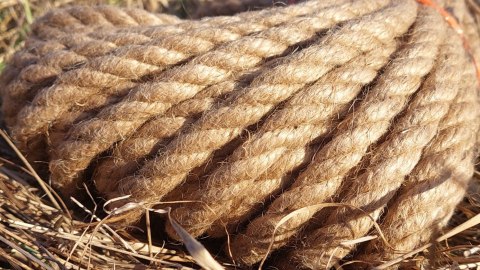 Lina Jutowa Skręcana Sznur na Drapak dla Kota Żeglarska Budowlana 10mm 10m Lina Jutowa Skręcana Sznur na Drapak dla Kota Żeglarska Budowlana 10mm 10m