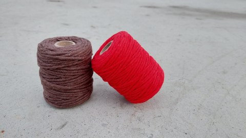 Sznurek Bawełniany Skręcany do Makramy Czerwony Brązowy Drążek Drewniany Sznurek Bawełniany Skręcany do Makramy Czerwony Brązowy Drążek Drewniany