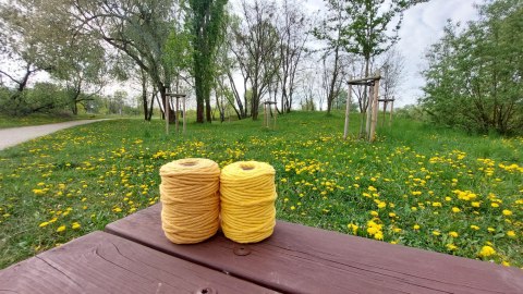 Sznurek Bawełniany do Makramy Skręcany Żółty Musztardowy Dodatki Drewniane Sznurek Bawełniany do Makramy Skręcany Żółty Musztardowy Dodatki Drewniane
