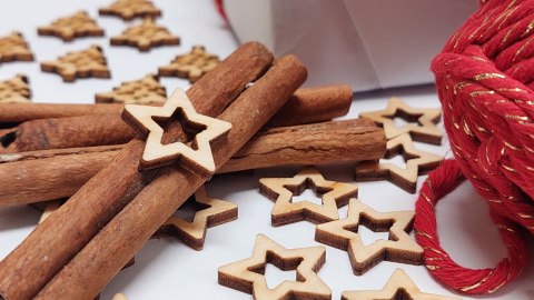 Sznurek Jutowy 2mm Obręcz Drewniana Choinka Gwiazdki Scrapki Dekor Gwiazdka Sznurek Jutowy 2mm Obręcz Drewniana Choinka Gwiazdki Scrapki Dekor Gwiazdka
